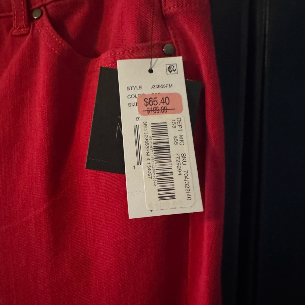 NWT John Mark Red Denim Capri Jeans
